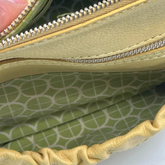 Fossil Yellow Shoulder Bag Mint Condition - Picture 10 of 12